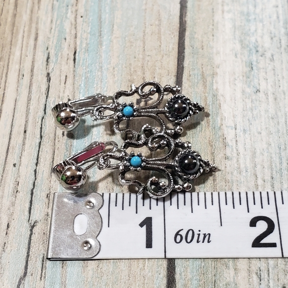 🎉HP🎉Avon Necklace and Earrings Set. - Picture 13 of 14